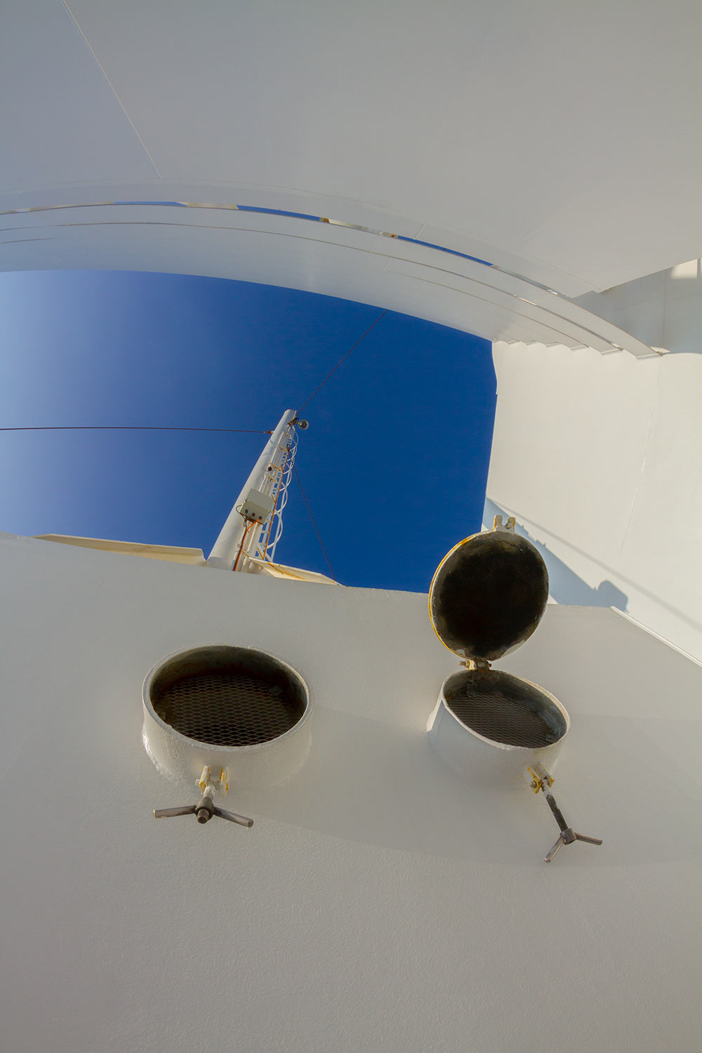 Armorique | Inside Out | Airflow by Ian Harrold