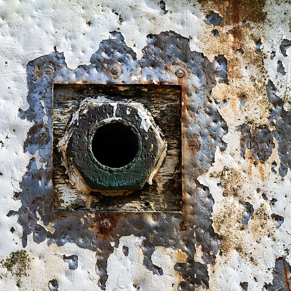 Camaret-sur_mer | The side of a rotting hulk of a fishing boat